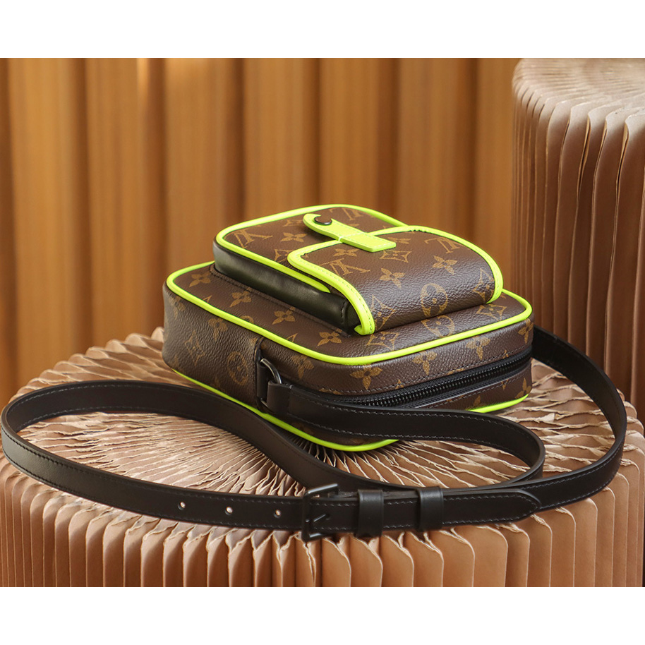 Louis Vuitton Christopher Tragbare Geldbörse (15*17*8cm) M69404 - EUR FASHION