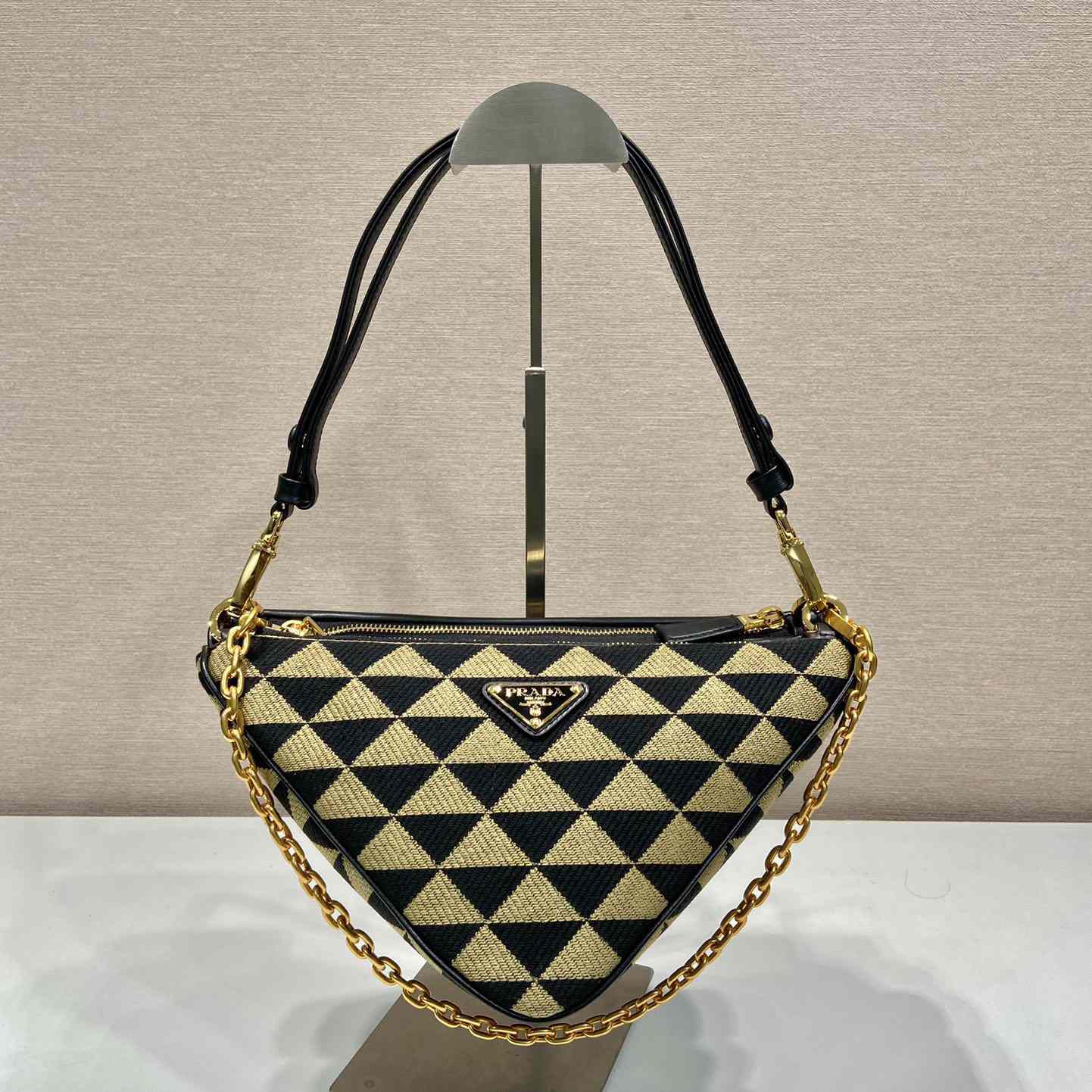 Prada Symbole Minitasche aus Leder und Stoff (23-25-5 cm) - EUR FASHION