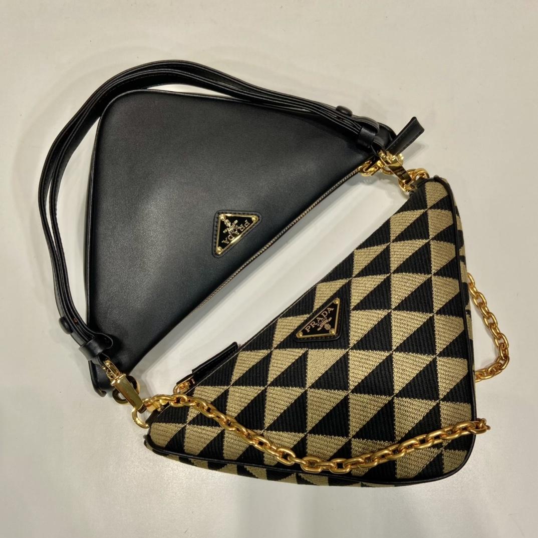 Prada Symbole Minitasche aus Leder und Stoff (23-25-5 cm) - EUR FASHION
