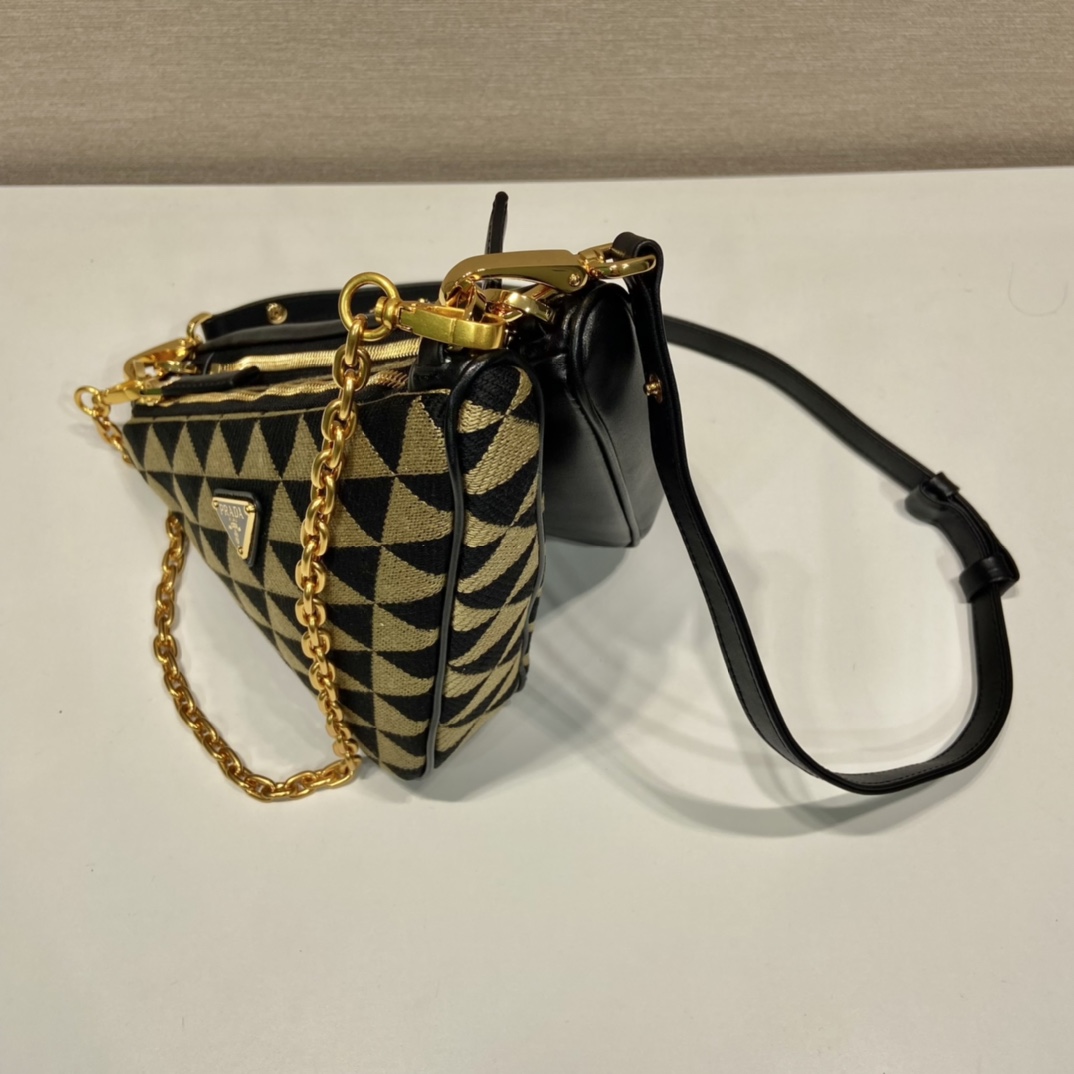 Prada Symbole Minitasche aus Leder und Stoff (23-25-5 cm) - EUR FASHION