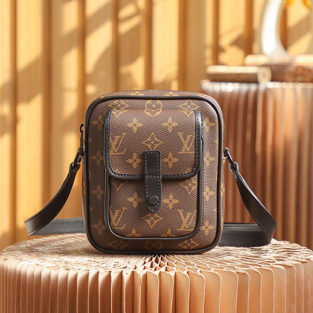 Louis Vuitton Christopher Tragbare Geldbörse (15*17*8cm) M69404 - EUR FASHION