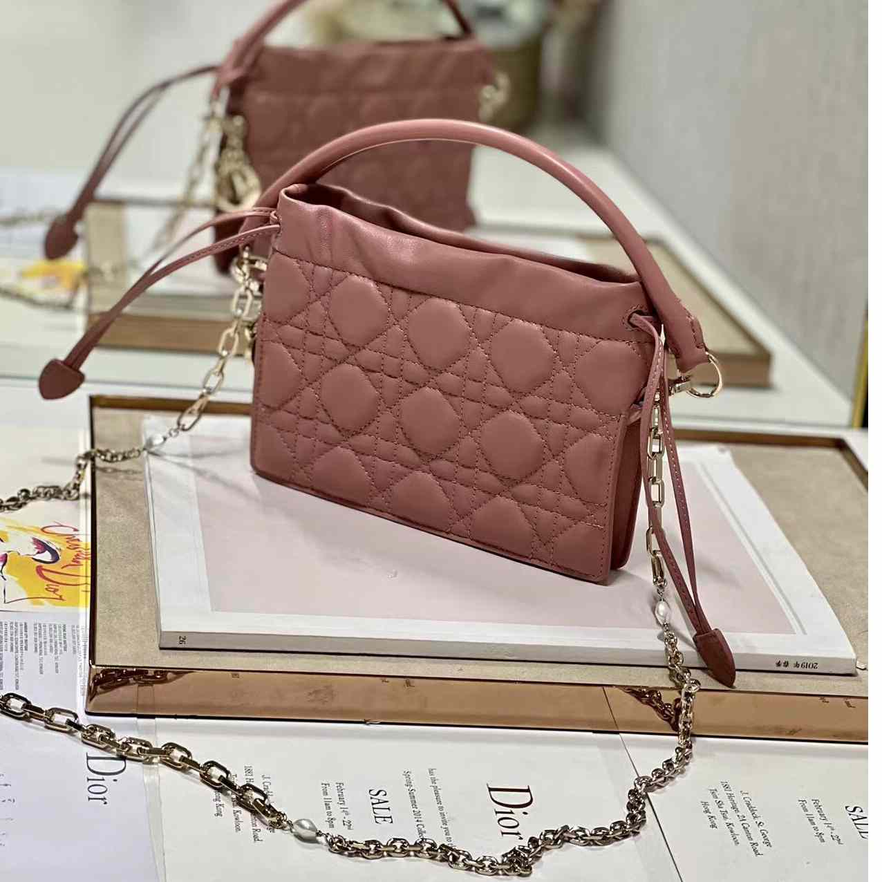 Dior Lady Dior Minitasche mit Kordelzug und Tragegriff oben - EUR FASHION