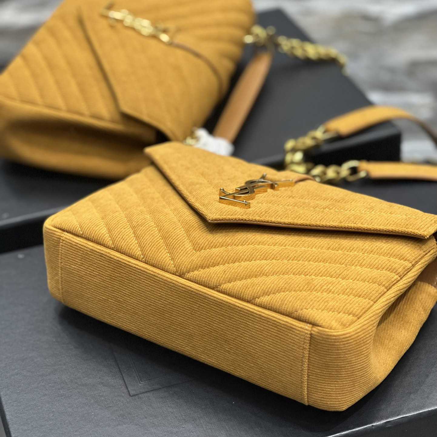 Saint Laurent College-Umhängetasche (24 x 17 x 6 cm) - EUR FASHION