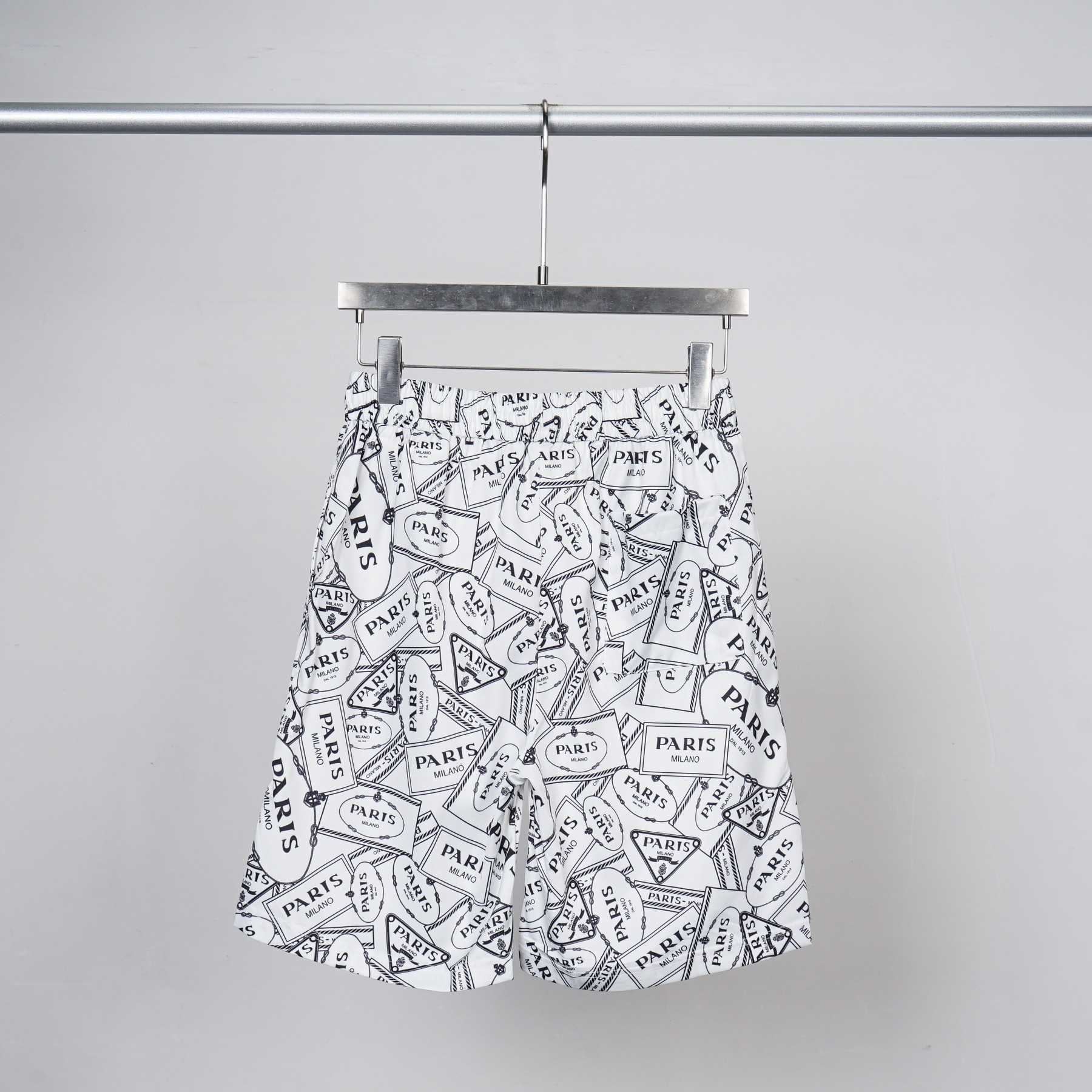 Kurzärmliges Hemd und Shorts mit Prada-Logo - EUR FASHION