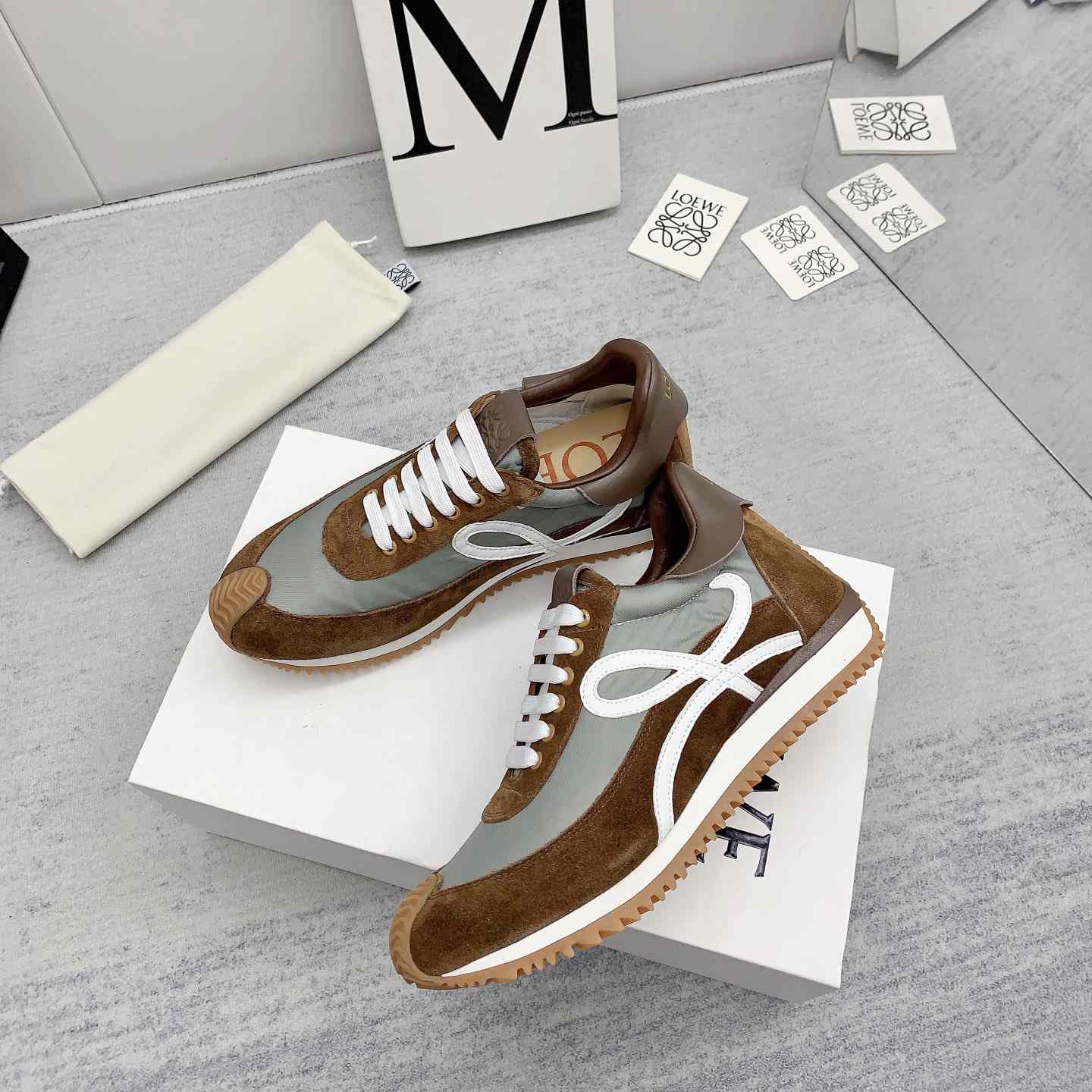 Loewe Flow Runner aus Nylon und Wildleder - EUR FASHION