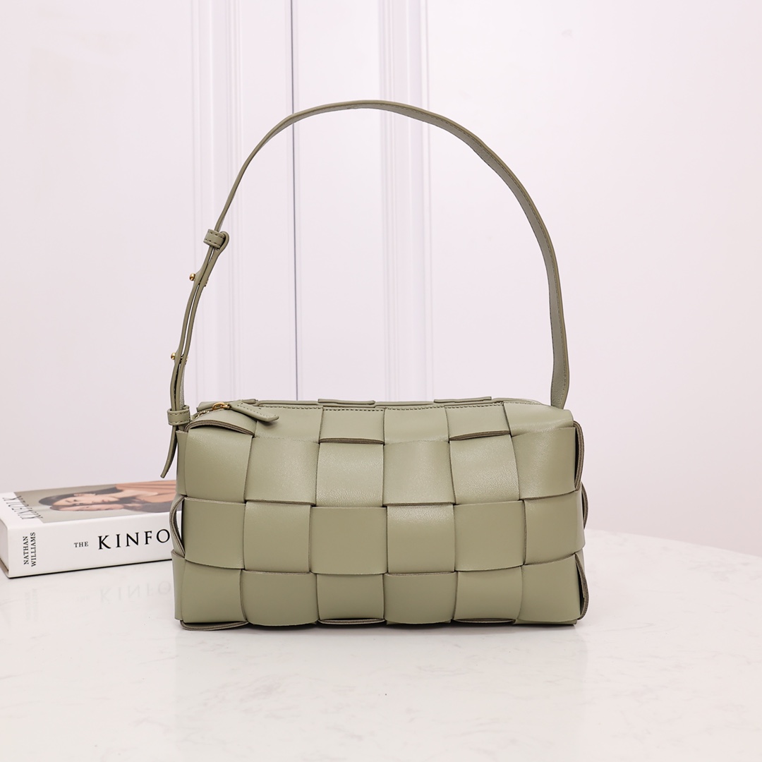 Bottega Veneta Ziegelkassette - EUR FASHION