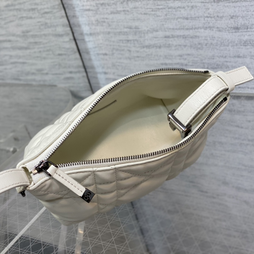 Kleine Diortravel Nomad-Tasche von Dior - EUR FASHION