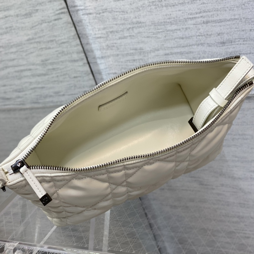 Dior Mittelgroße Diortravel Nomad-Tasche - EUR FASHION