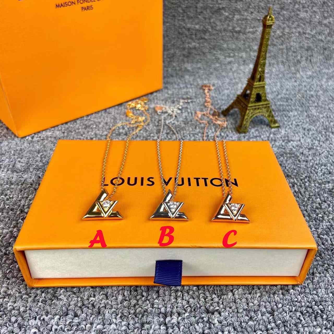 Louis Vuitton LV Volt One kleiner Anhänger, Roségold und Diamant Q93813 - EUR FASHION