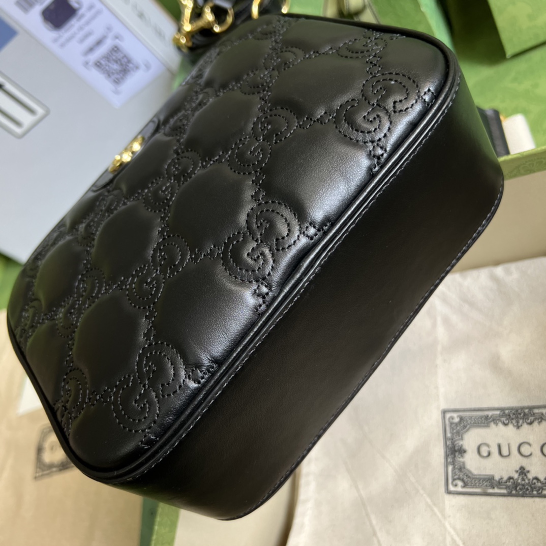 Kleine Gucci GG Matelassé-Tasche (21,5–17–7,5 cm) - EUR FASHION