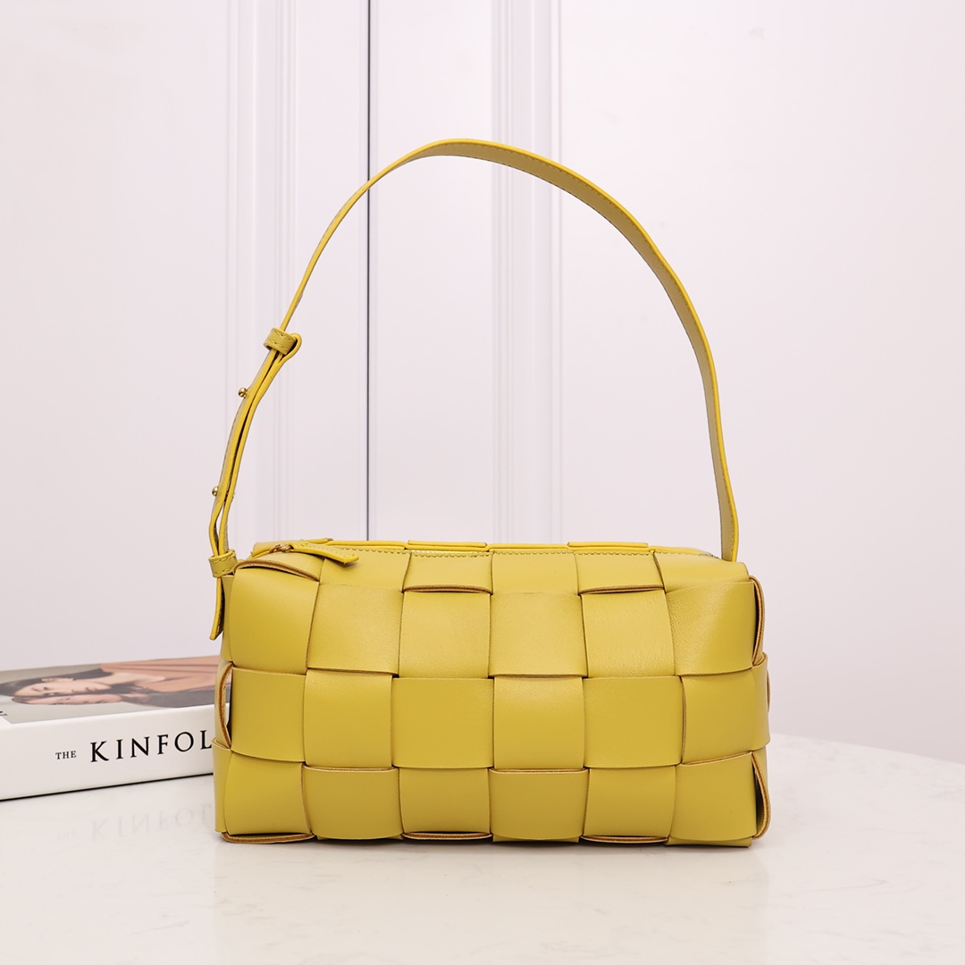 Bottega Veneta Ziegelkassette - EUR FASHION