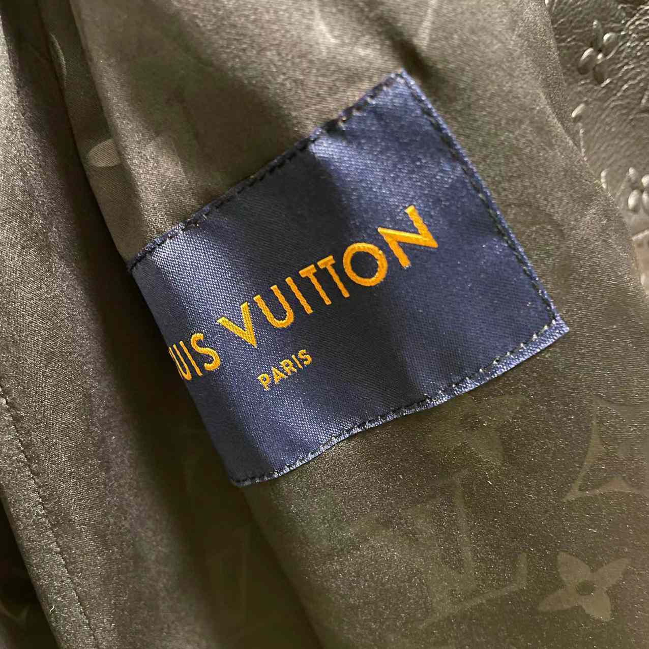 Louis Vuitton LVSE geprägter Monogram-Mix-Lederblouson 1A9GOU - EUR FASHION