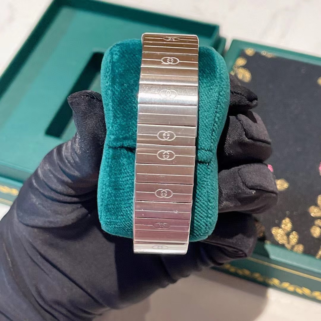 Gucci-Edelstahluhr - EUR FASHION
