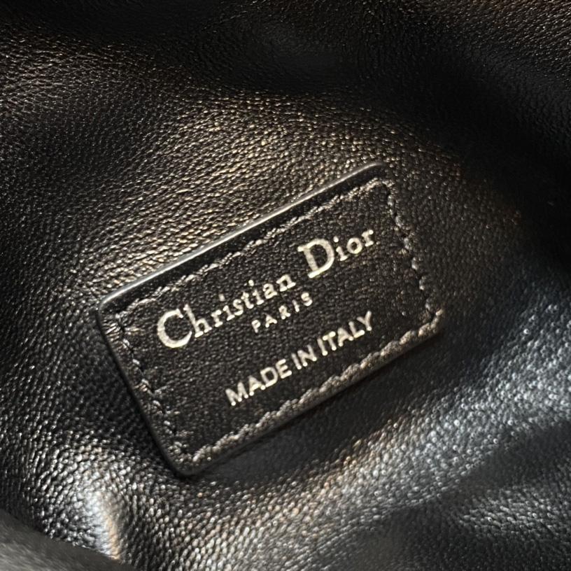 Kleine Diortravel Nomad-Tasche von Dior - EUR FASHION