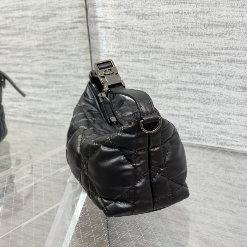 Kleine Diortravel Nomad-Tasche von Dior - EUR FASHION