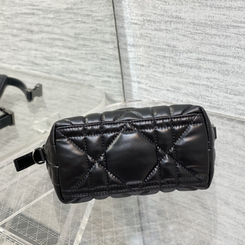 Kleine Diortravel Nomad-Tasche von Dior - EUR FASHION