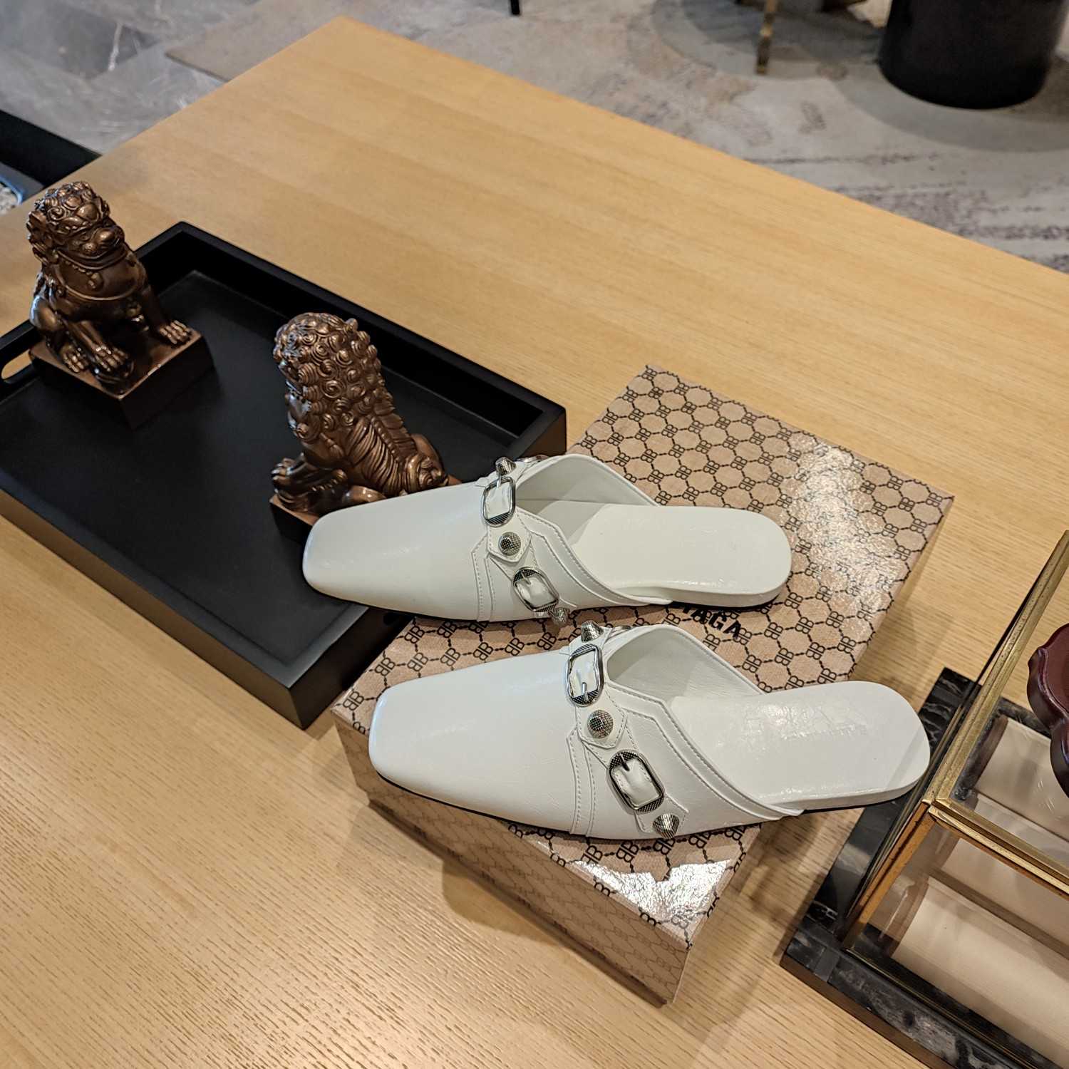 Balenciaga Damen Cosy Cagole Mule - EUR FASHION