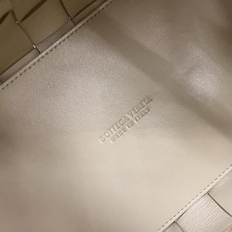 Bottega Veneta Bowling-Kassette - EUR FASHION