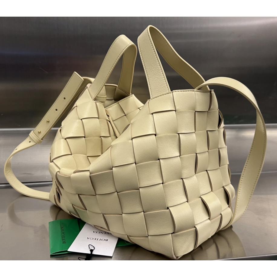 Bottega Veneta Bowling-Kassette - EUR FASHION