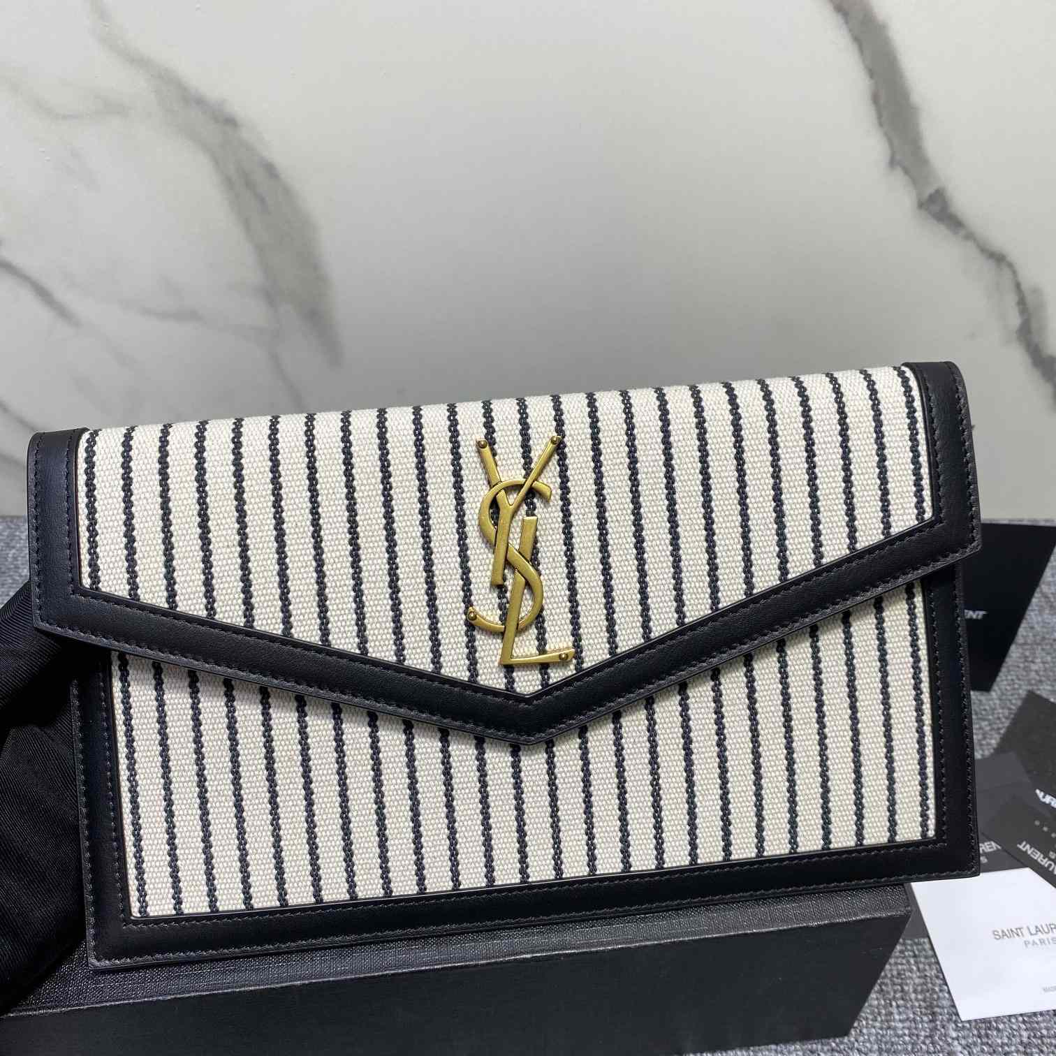 Saint Laurent Uptown gestreifte Clutch mit Umschlag (27 x 16 x 2 cm) - EUR FASHION