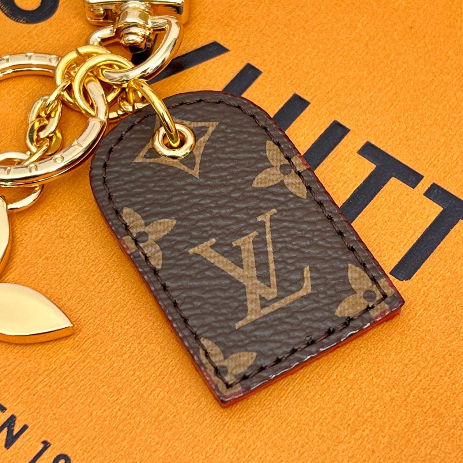 Louis Vuitton LV For You And Me Taschenanhänger und Schlüsselhalter M00833 - EUR FASHION