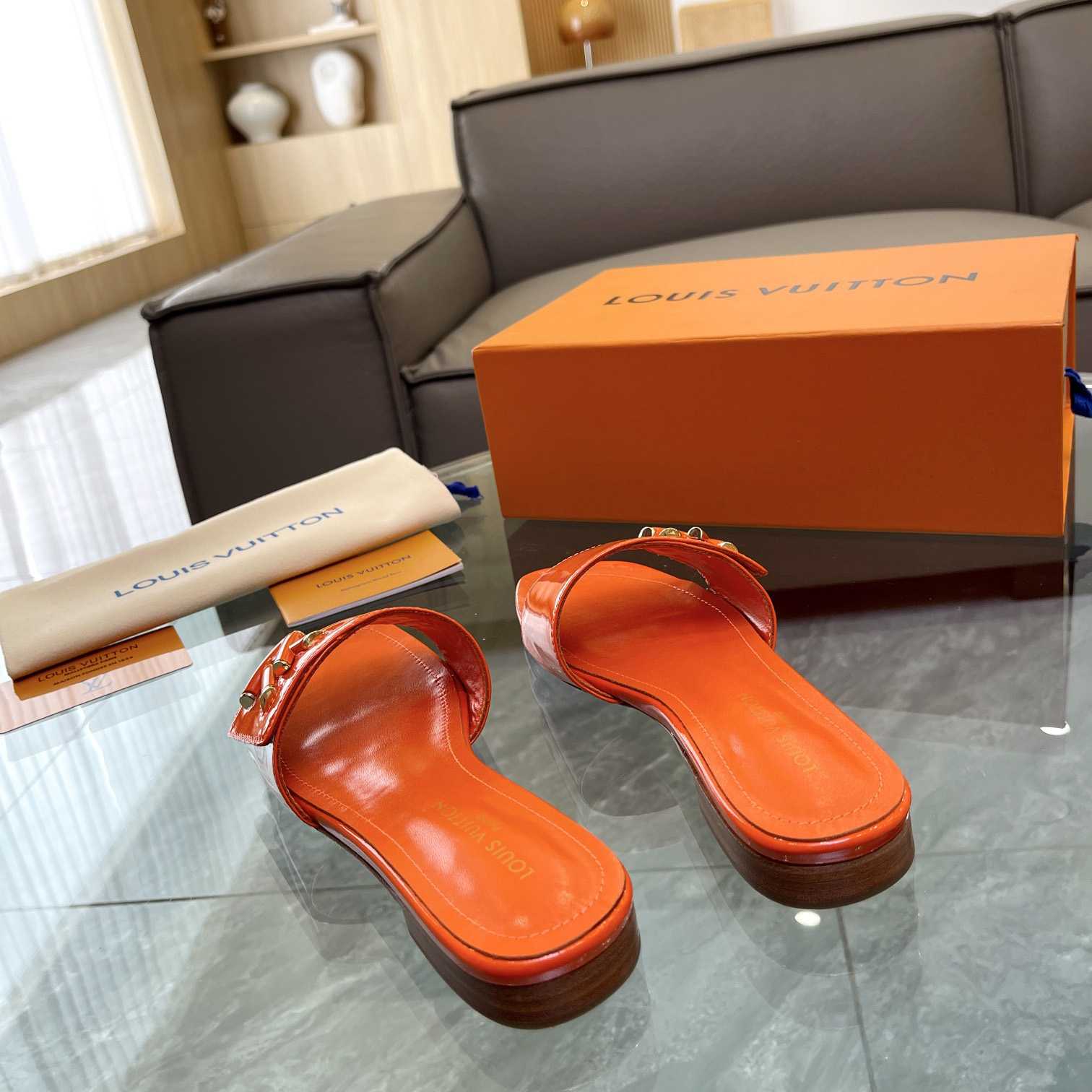 Louis Vuitton Shake Flat Mule - EUR FASHION