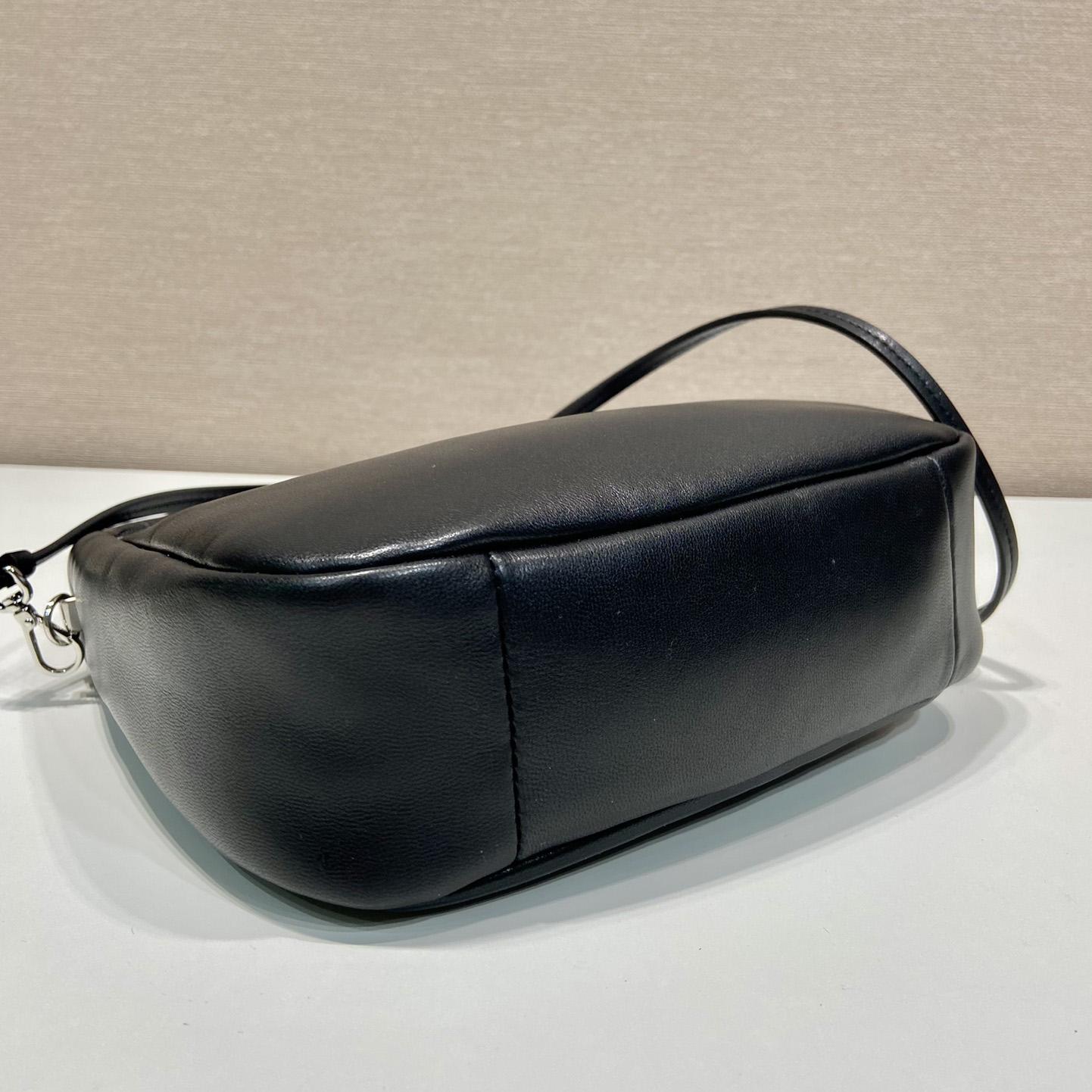 Prada Minitasche aus weich gepolstertem Nappaleder - EUR FASHION