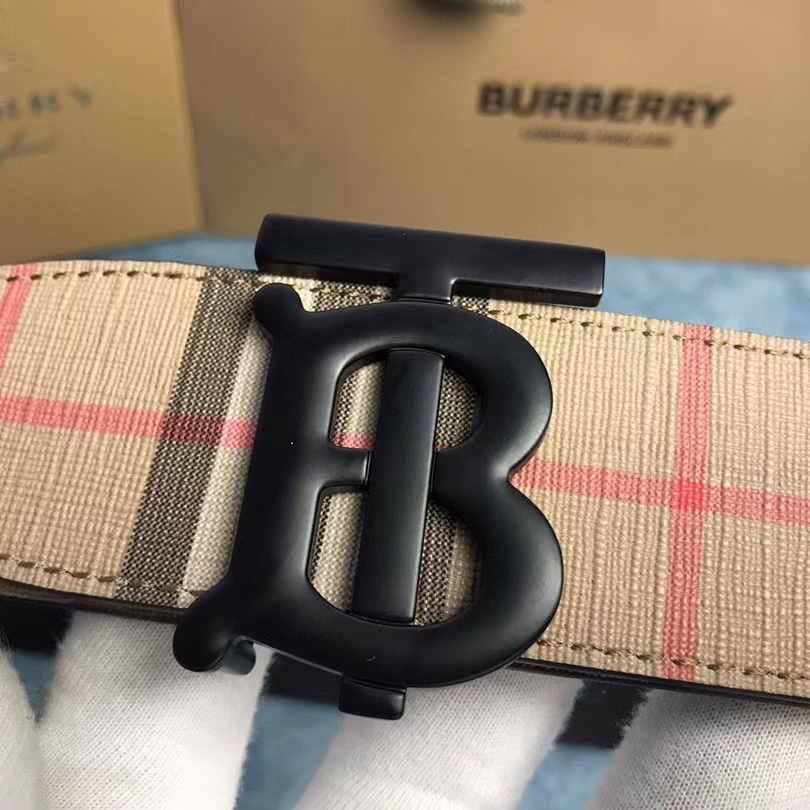 Wendbarer TB-Gürtel aus Burberry-Karo und Leder - EUR FASHION