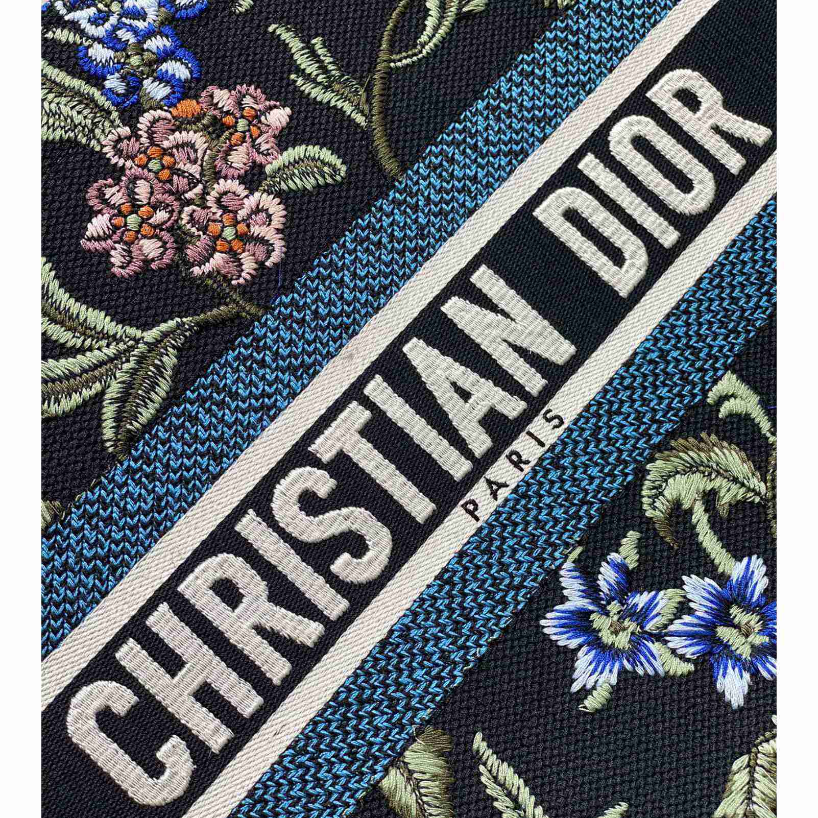 Mittlere Dior-Buchtasche von Dior - EUR FASHION