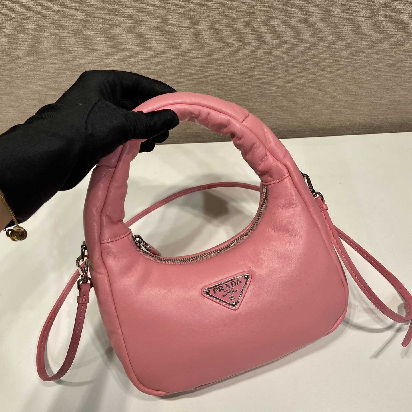 Prada Minitasche aus weich gepolstertem Nappaleder - EUR FASHION