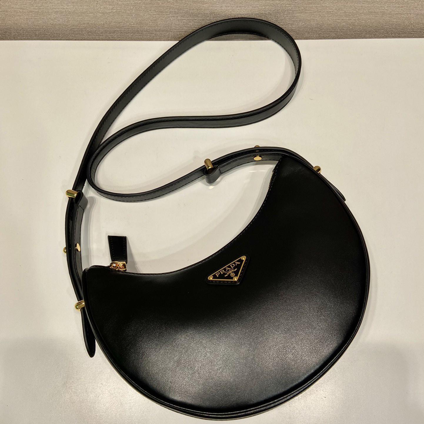 Umhängetasche aus Prada-Leder - EUR FASHION