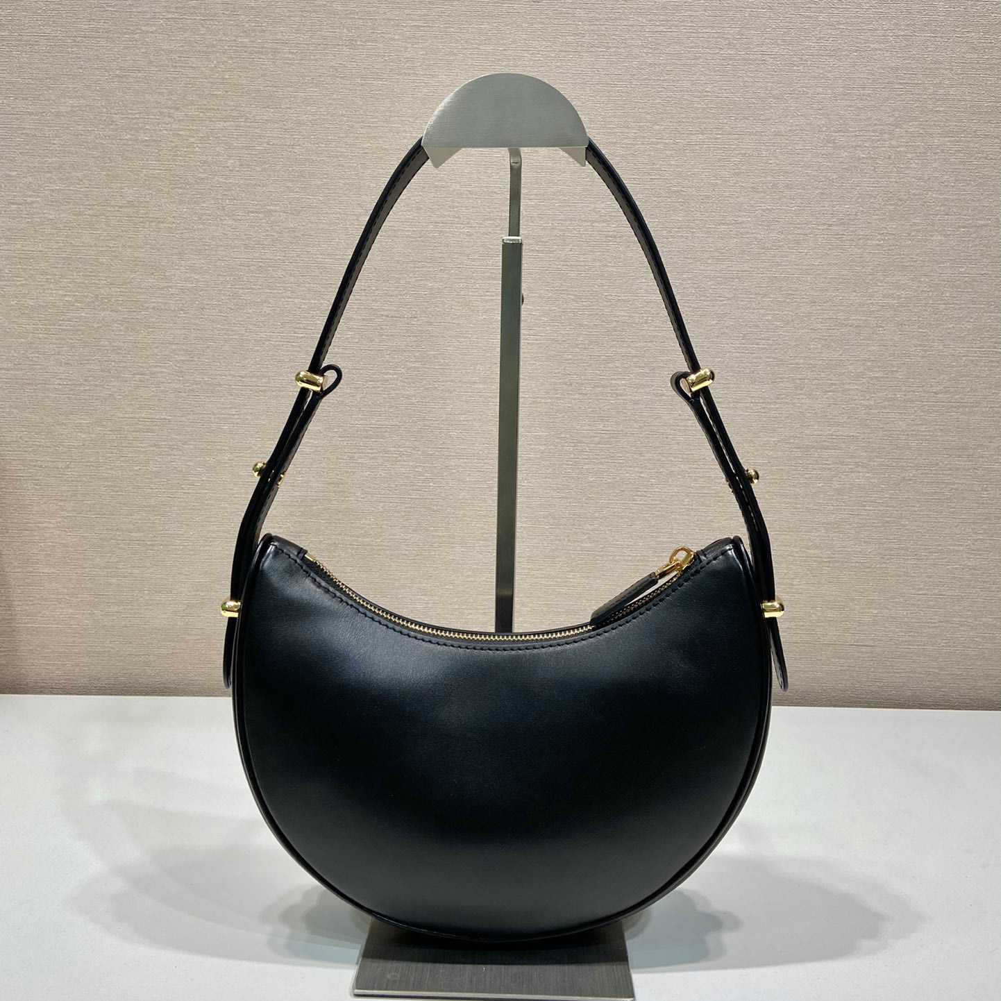Umhängetasche aus Prada-Leder - EUR FASHION