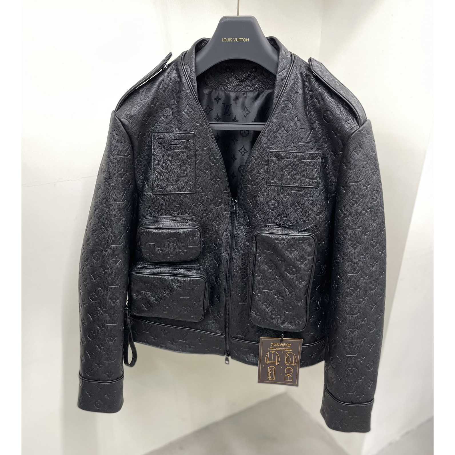 Louis Vuitton Utility-Jacke mit Monogrammprägung - EUR FASHION