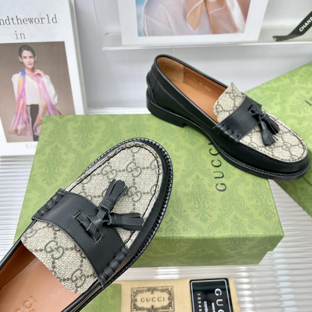 Gucci GG Loafer mit Quaste - EUR FASHION