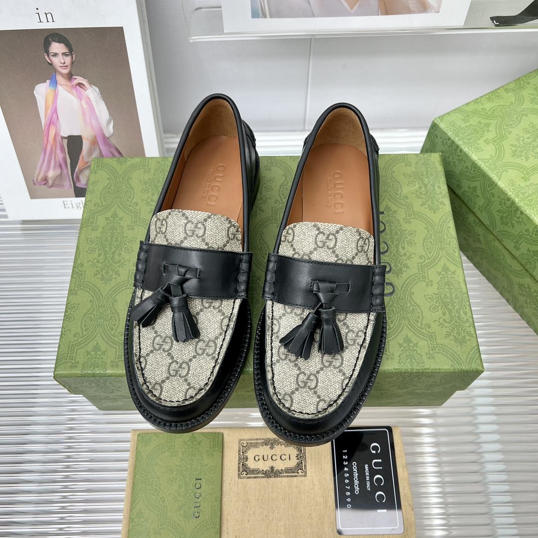 Gucci GG Loafer mit Quaste - EUR FASHION