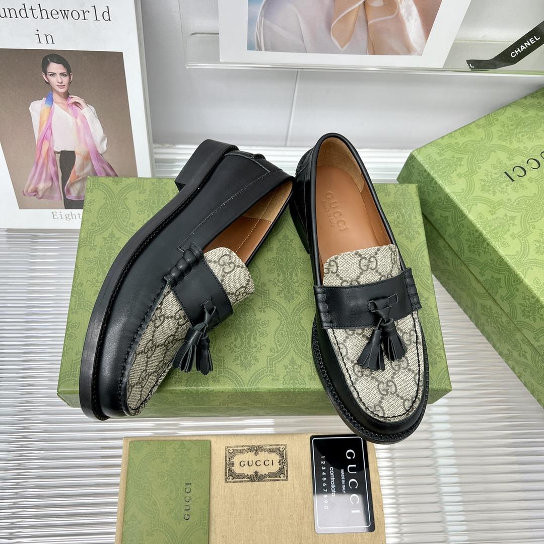 Gucci GG Loafer mit Quaste - EUR FASHION