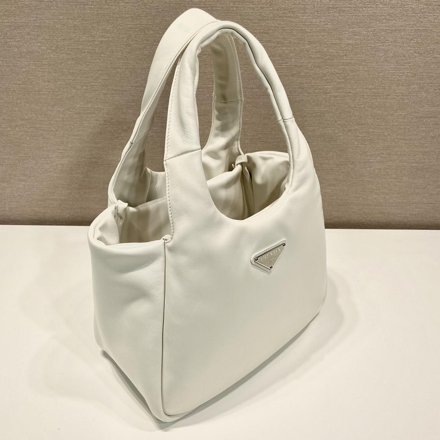 Prada Mittelgroße gepolsterte Prada-Tasche aus weichem Nappaleder - EUR FASHION