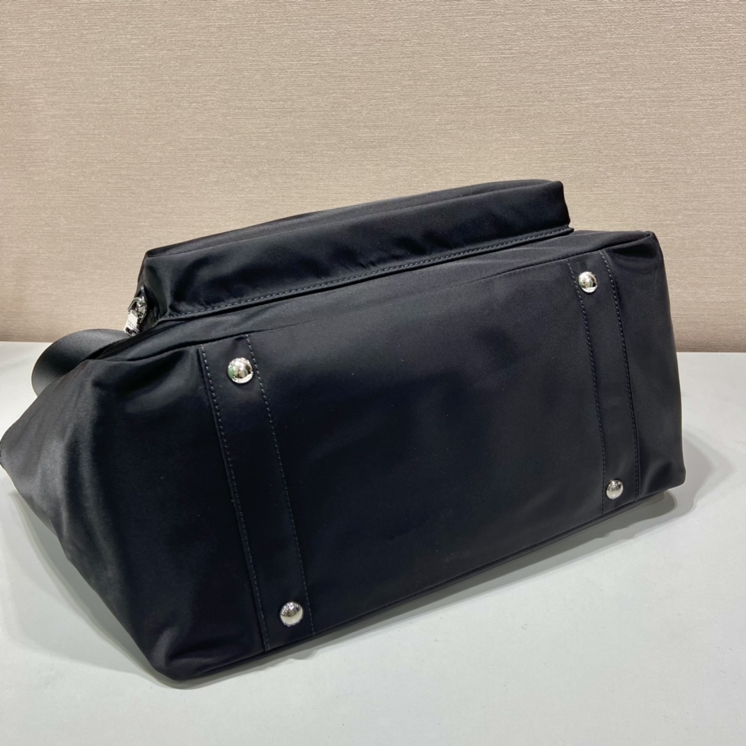 Prada Re-Nylon Babytasche - EUR FASHION