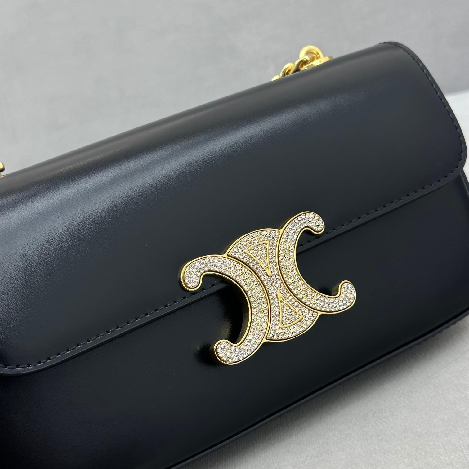 Celine Kettenumhängetasche Triomphe mit Strassverschluss aus glänzendem Kalbsleder - EUR FASHION