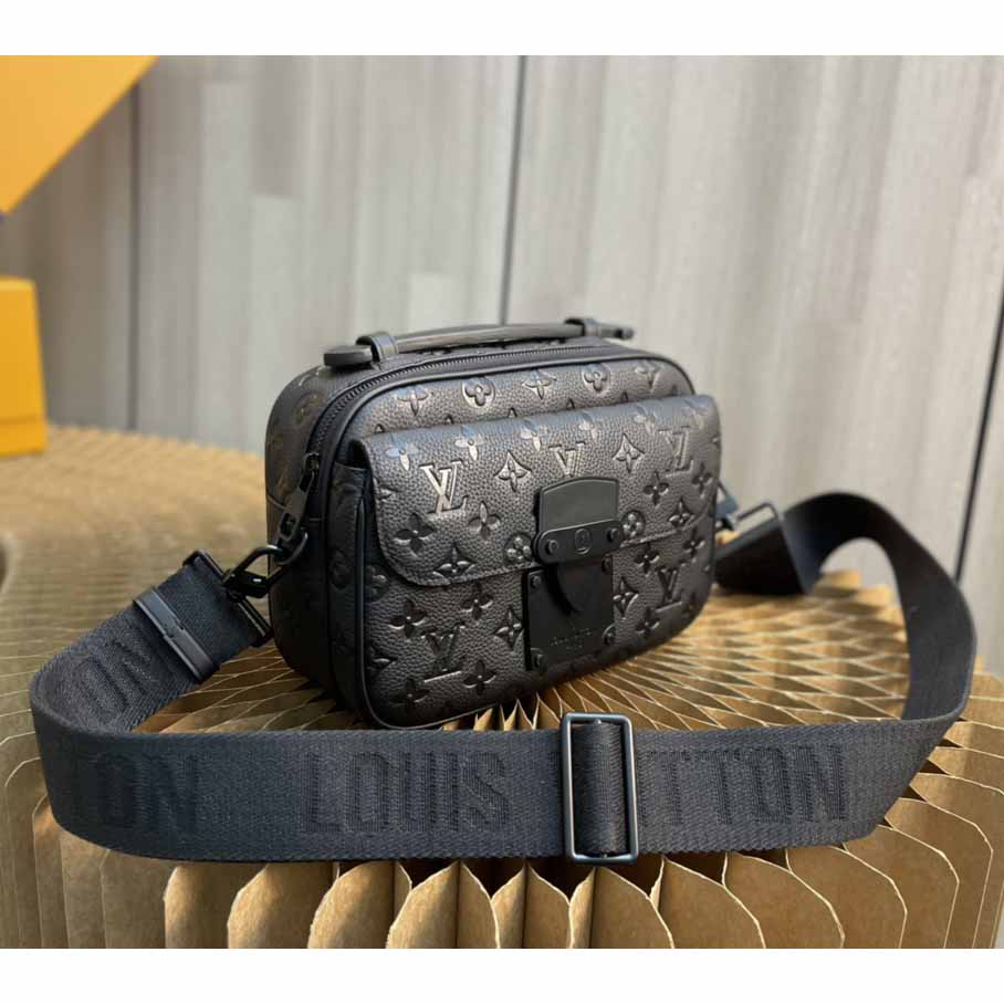 Louis VuittonS Lock Messenger (22 x 18 x 8 cm) M58489 - EUR FASHION
