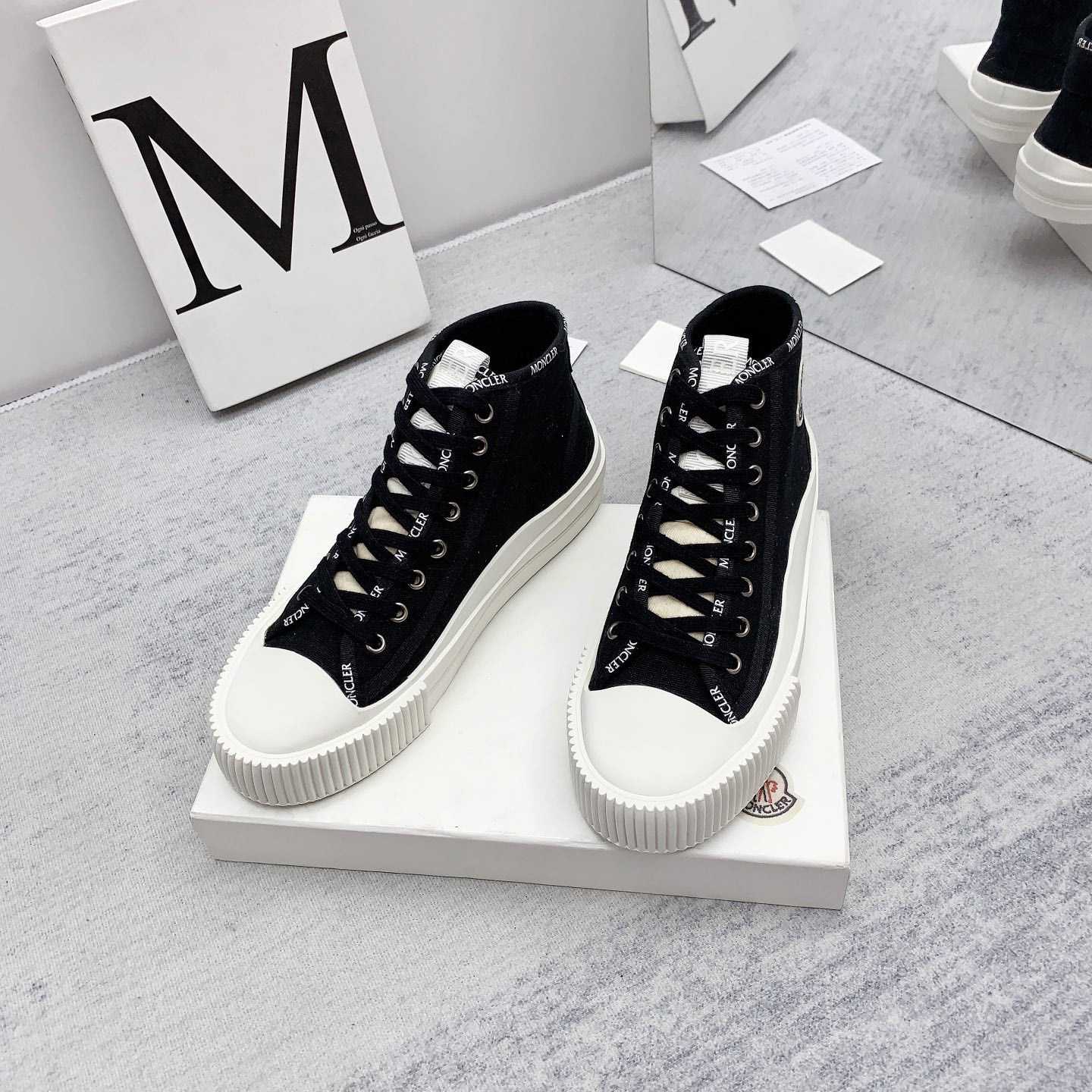 Schwarze Lissex-Turnschuhe von Moncler - EUR FASHION