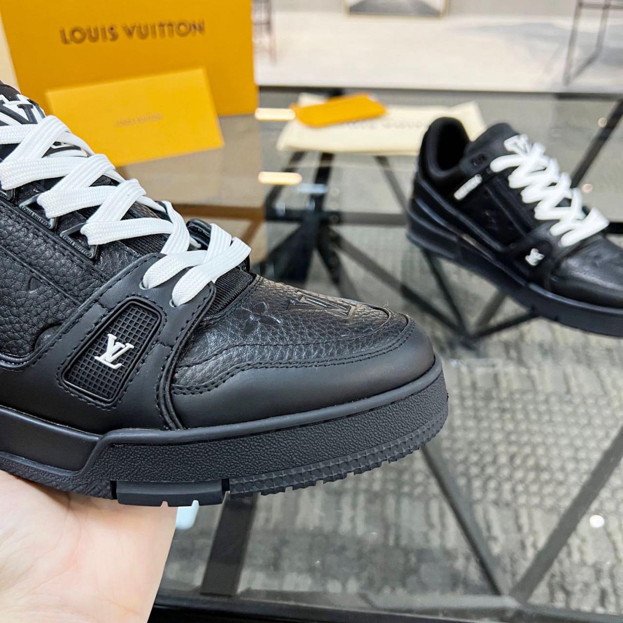 Louis Vuitton Trainer Sneaker (in britischer Größe) - EUR FASHION