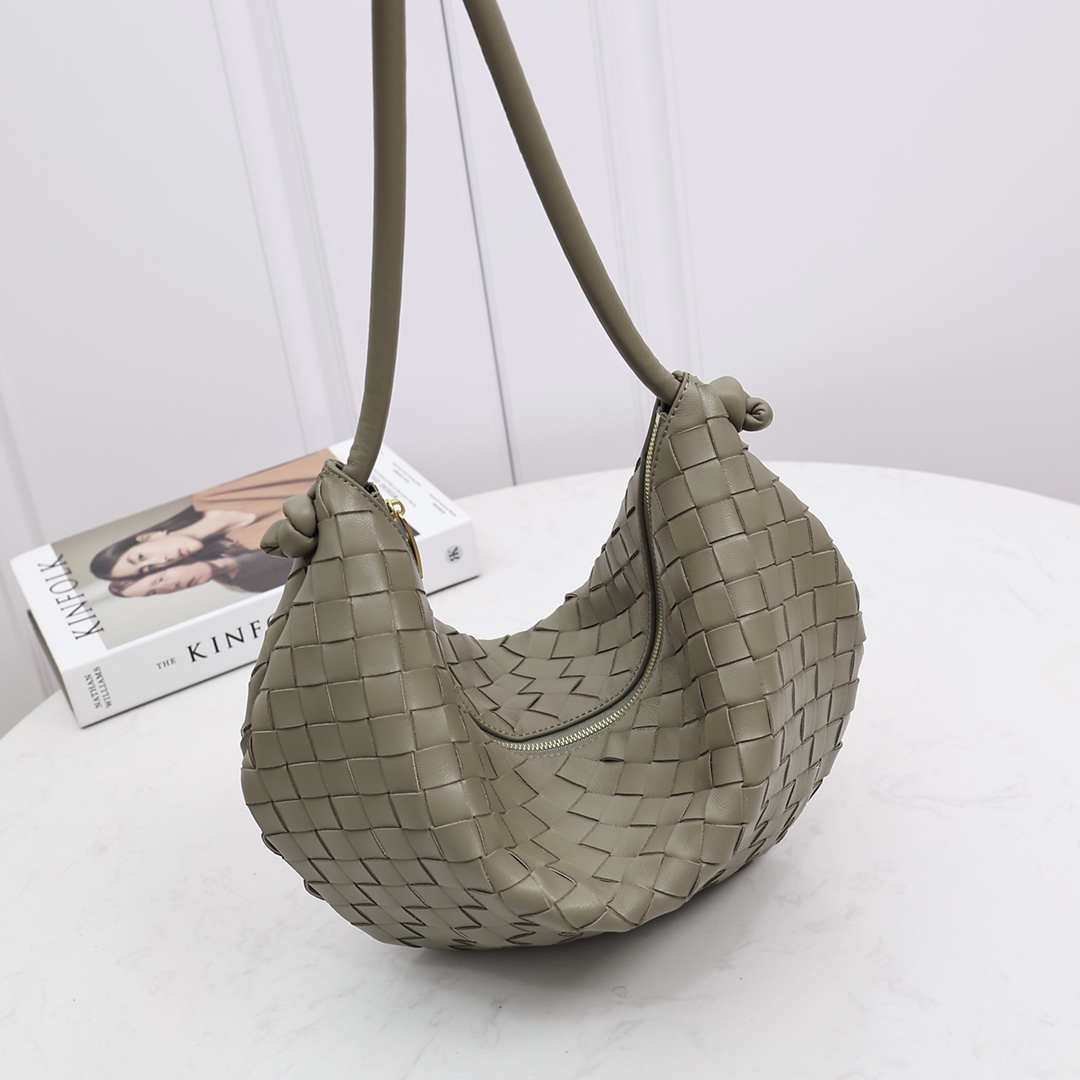 Bottega Veneta Medium Turn Beutel - EUR FASHION