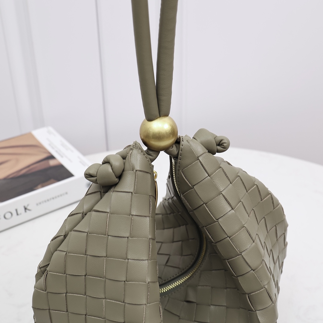 Bottega Veneta Medium Turn Beutel - EUR FASHION