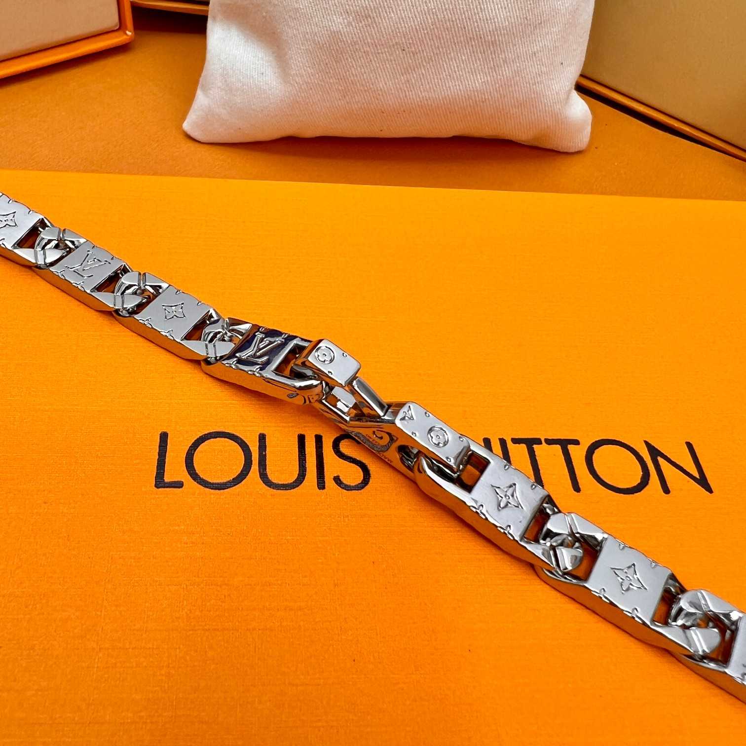 Gefesselte Halskette mit Louis Vuitton-Monogramm M00919 - EUR FASHION