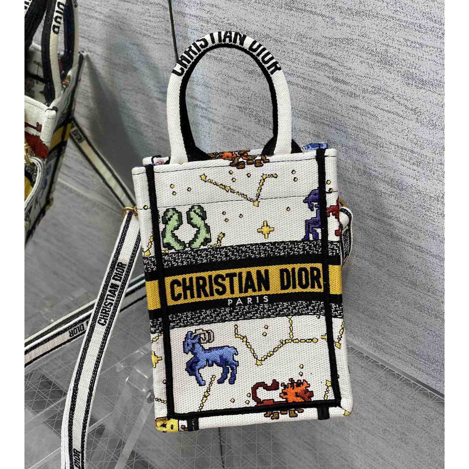 Dior Mini Dior Book Tote Handytasche - EUR FASHION