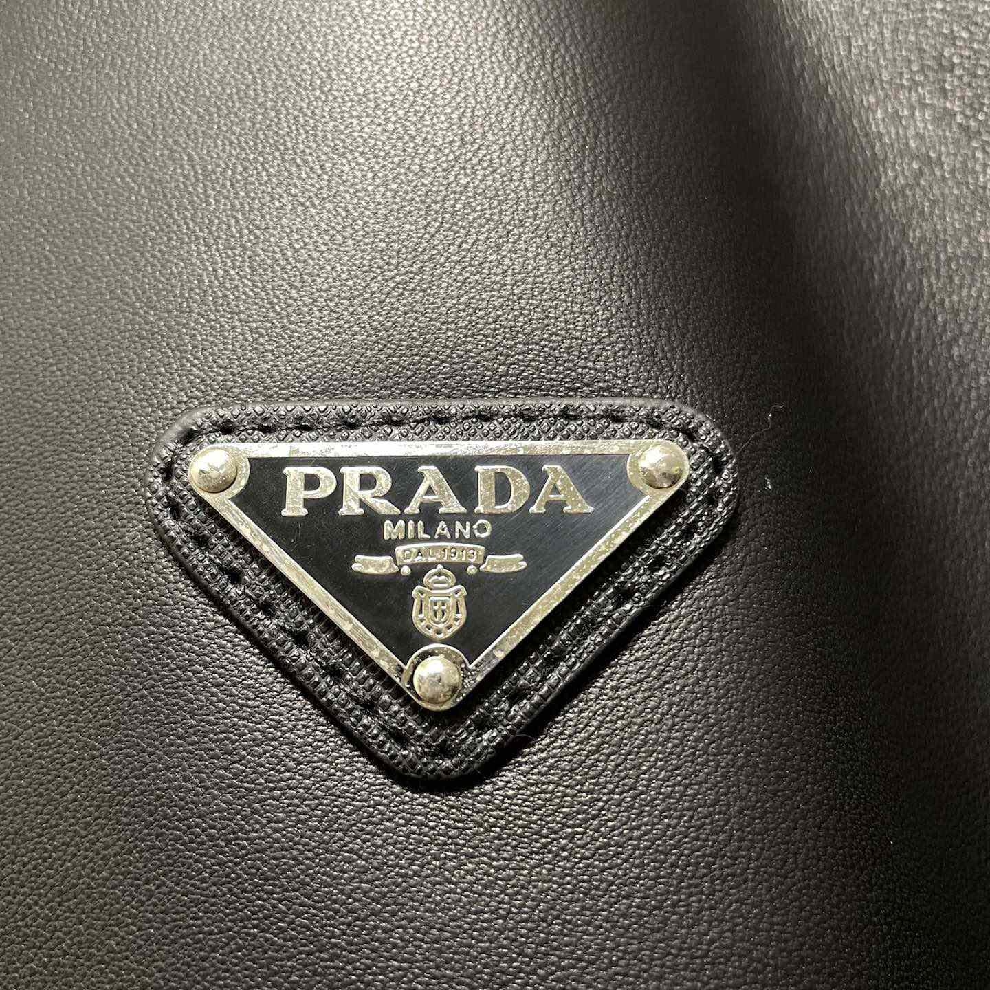 Prada-Bomberjacke aus Nappaleder - EUR FASHION