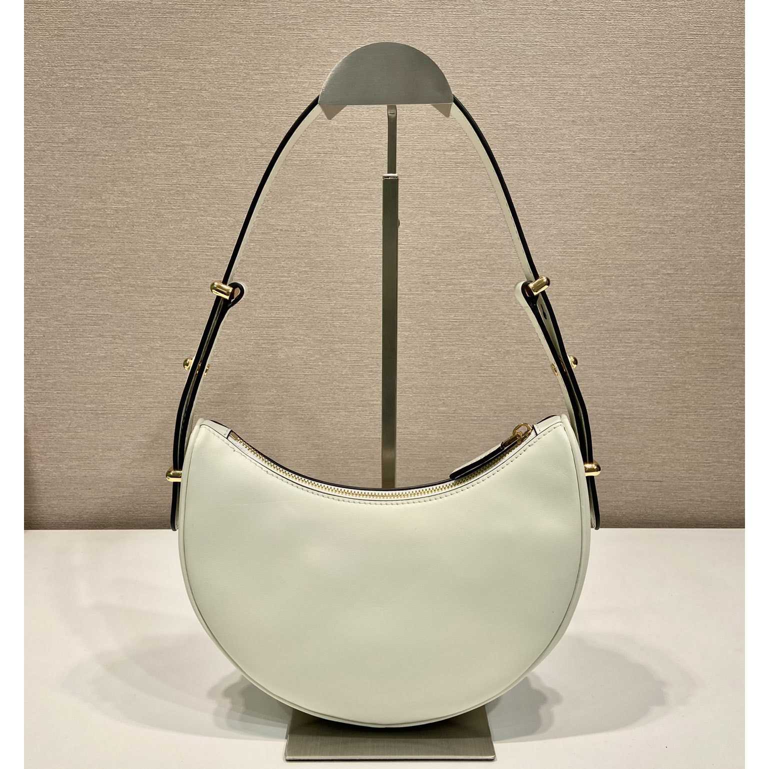 Umhängetasche aus Prada-Leder - EUR FASHION