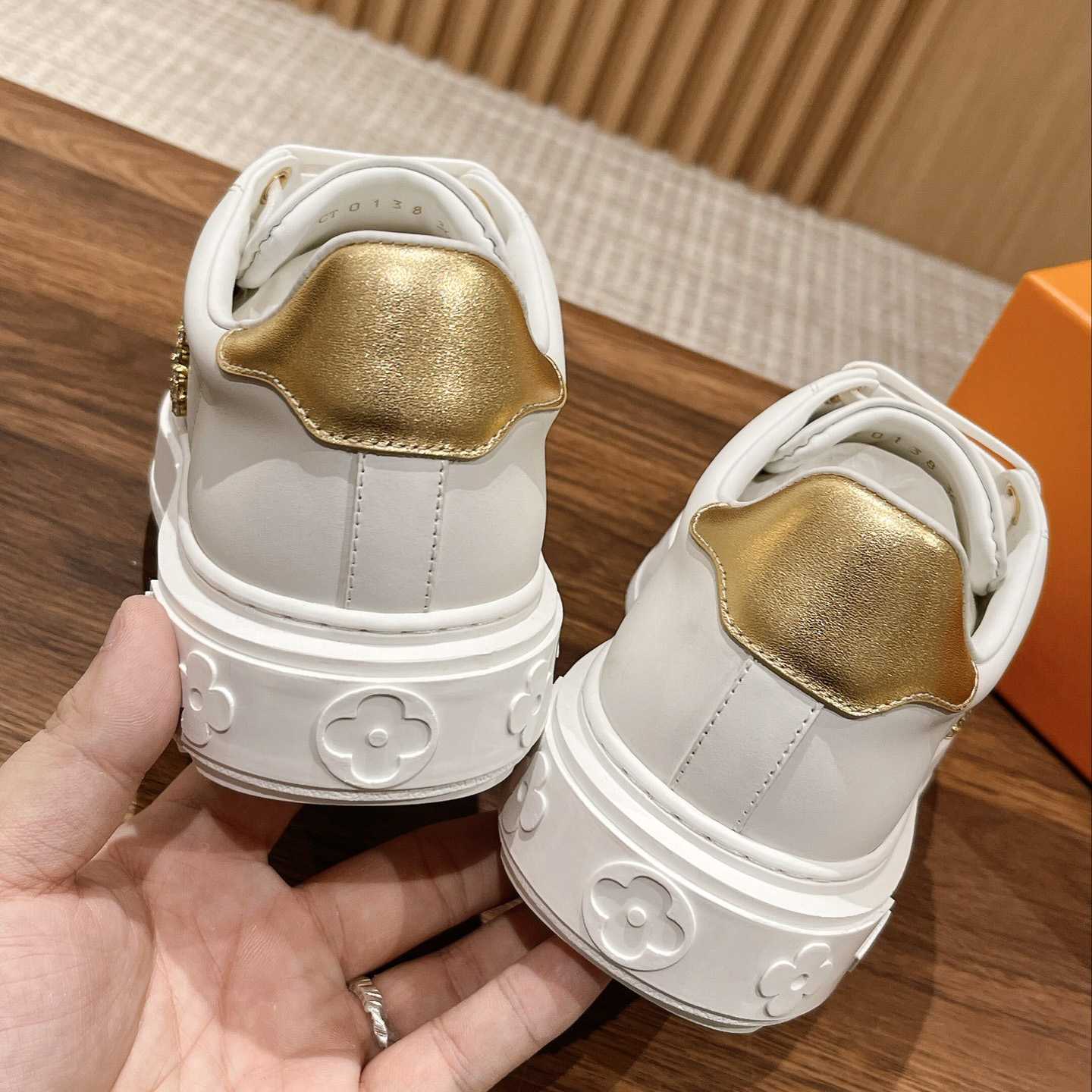 Louis Vuitton Time Out Sneaker (in britischer Größe) - EUR FASHION
