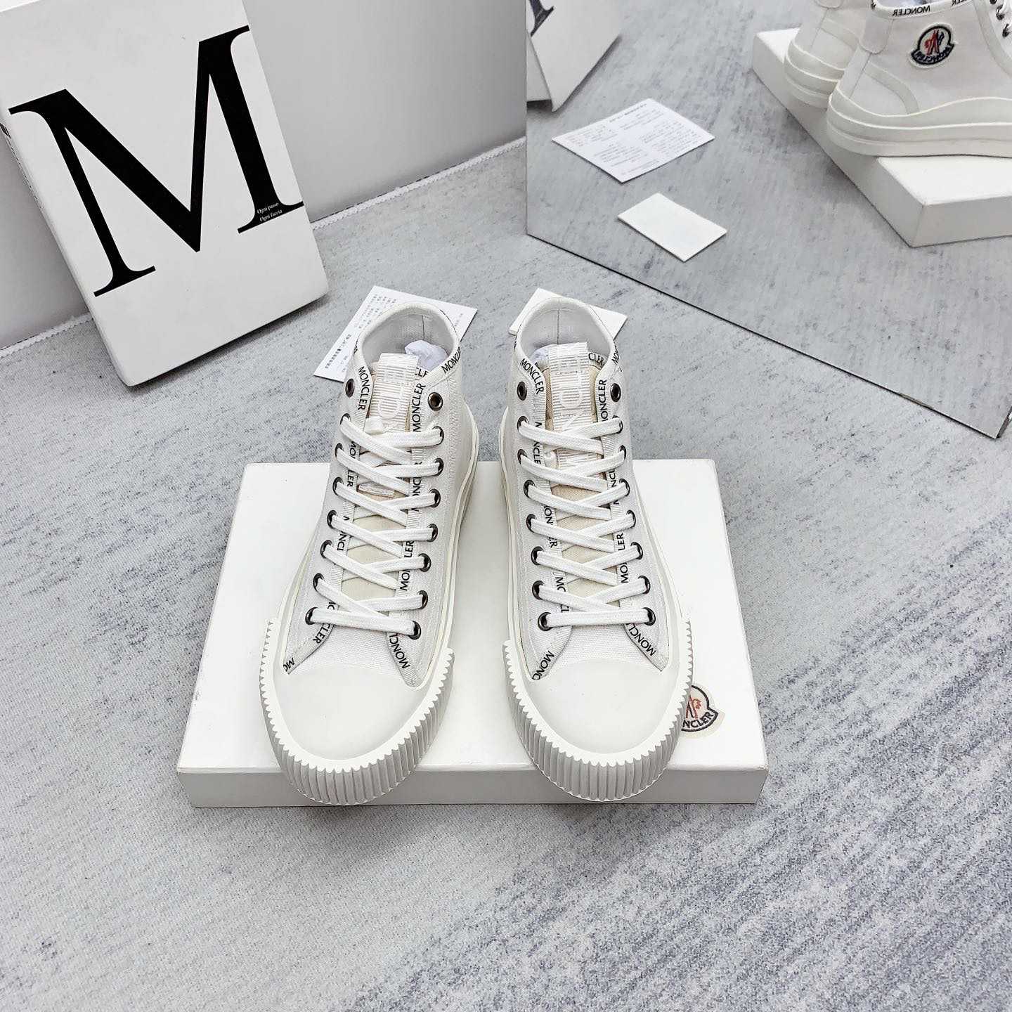 Weiße Lissex-Turnschuhe von Moncler - EUR FASHION